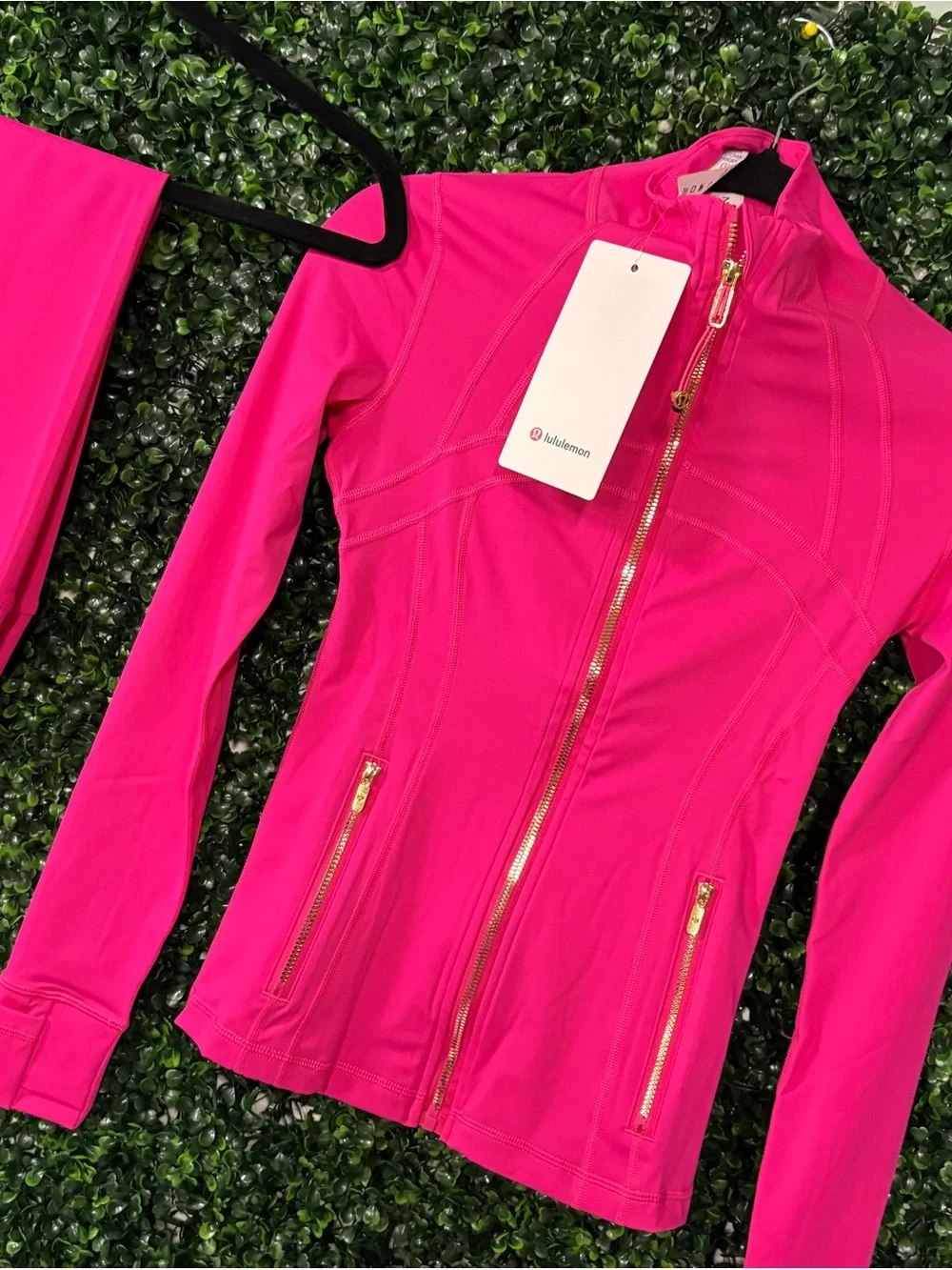 lululemon athletica Pink and Black Athletic Bomber Jacket Set of 4 Size M and S